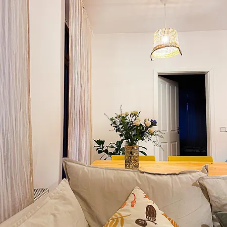 Wunderschoenes Terrassen-appartement